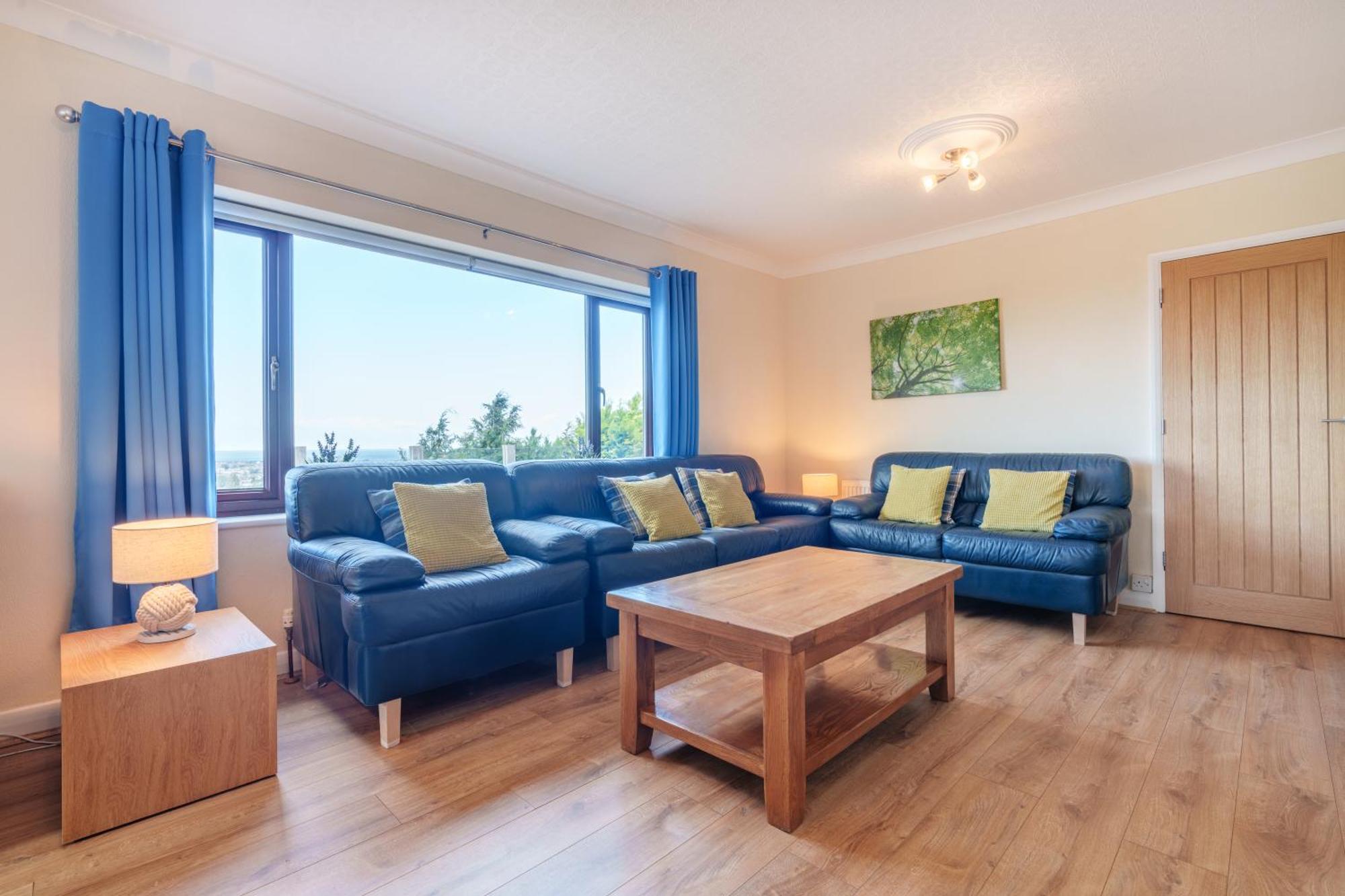 Offa'S Lodge Family Home Quiet Area With Sea Views Prestatyn Kültér fotó